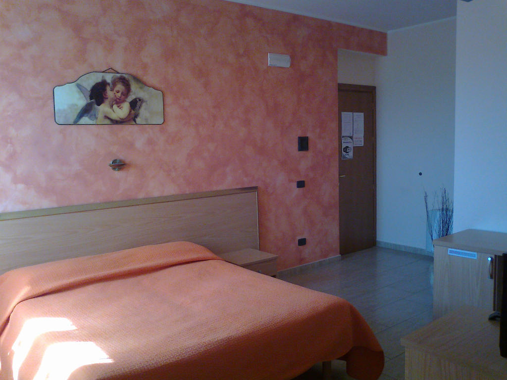 Life Hotel Ariano Irpino Zimmer foto